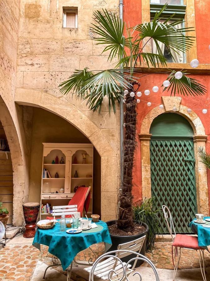 Rue Du Chateau Tarascon Exterior photo